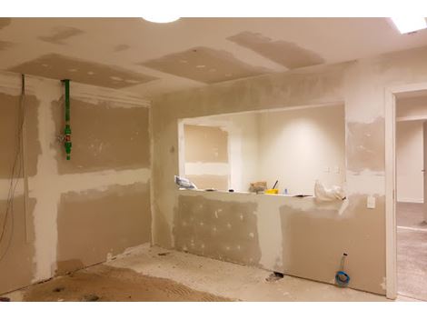 Demolição e reconstrução de Drywall em Apartamentos